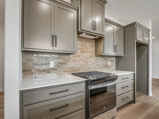 Photo 8 — 10617 SW 18th Street, Yukon, OK 73099