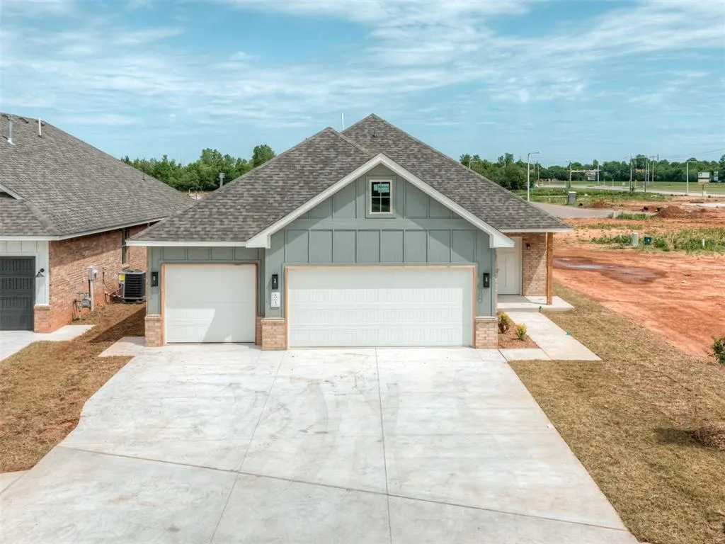 Photo 41 — 10617 SW 18th Street, Yukon, OK 73099