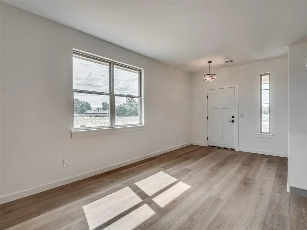 Photo 18 — 10617 SW 18th Street, Yukon, OK 73099