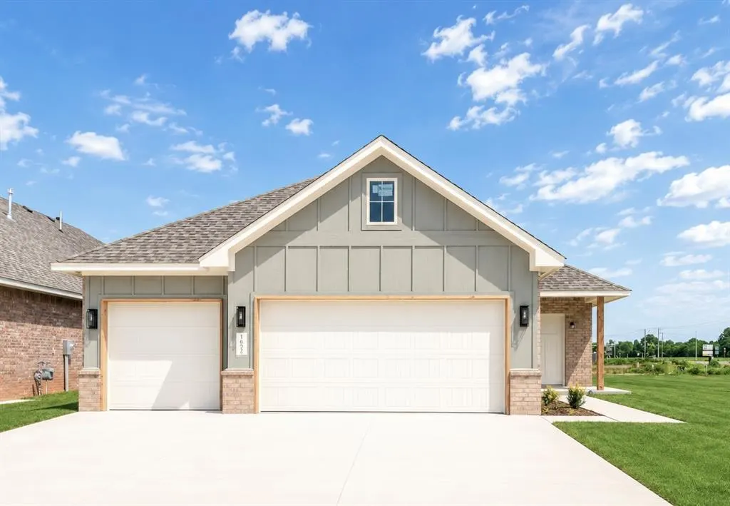 Front exterior — 10617 SW 18th Street, Yukon, OK 73099