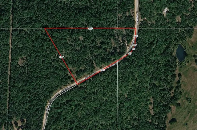 Photo 2 — Lafeyette Place, Sasakwa, OK 74867