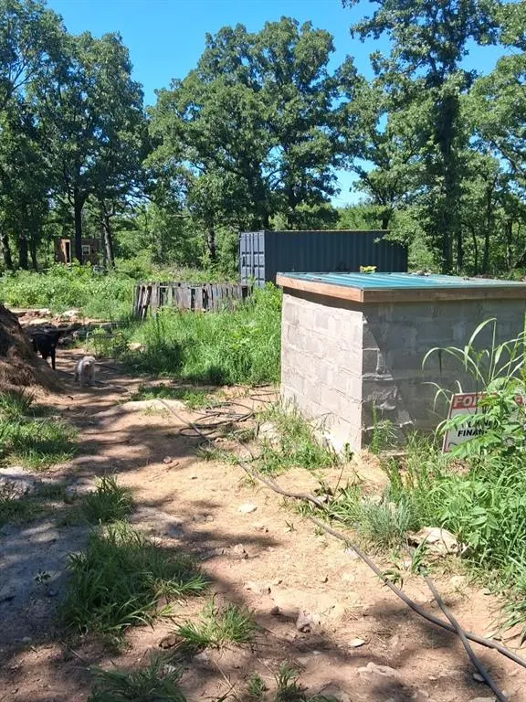 Photo 3 — Lafeyette Place, Sasakwa, OK 74867