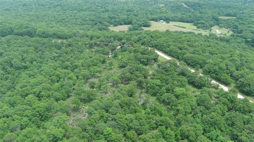 Photo 11 — Lafeyette Place, Sasakwa, OK 74867