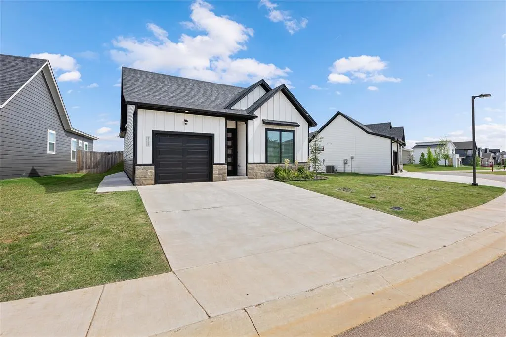 Photo 35 — 2621 Crescent Avenue, Oklahoma City, OK 73120