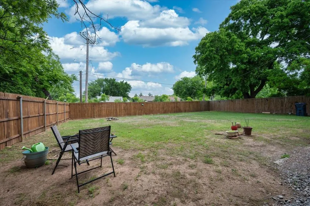 Photo 7 — 2247 NW 35th Street, Oklahoma City, OK 73112