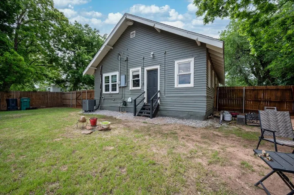 Photo 8 — 2247 NW 35th Street, Oklahoma City, OK 73112