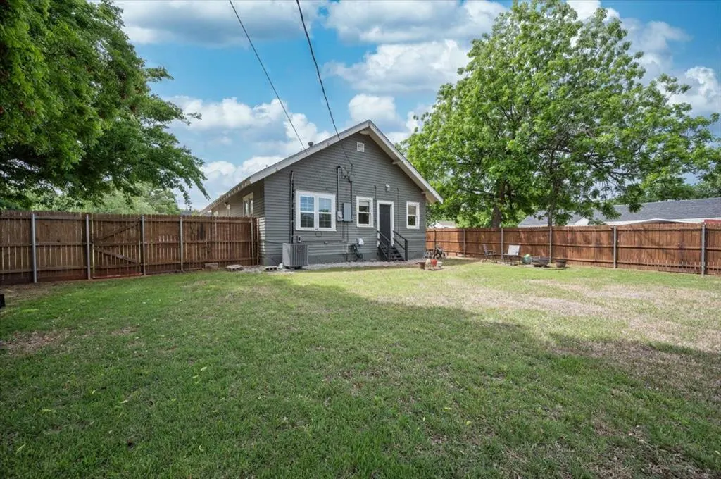 Photo 11 — 2247 NW 35th Street, Oklahoma City, OK 73112