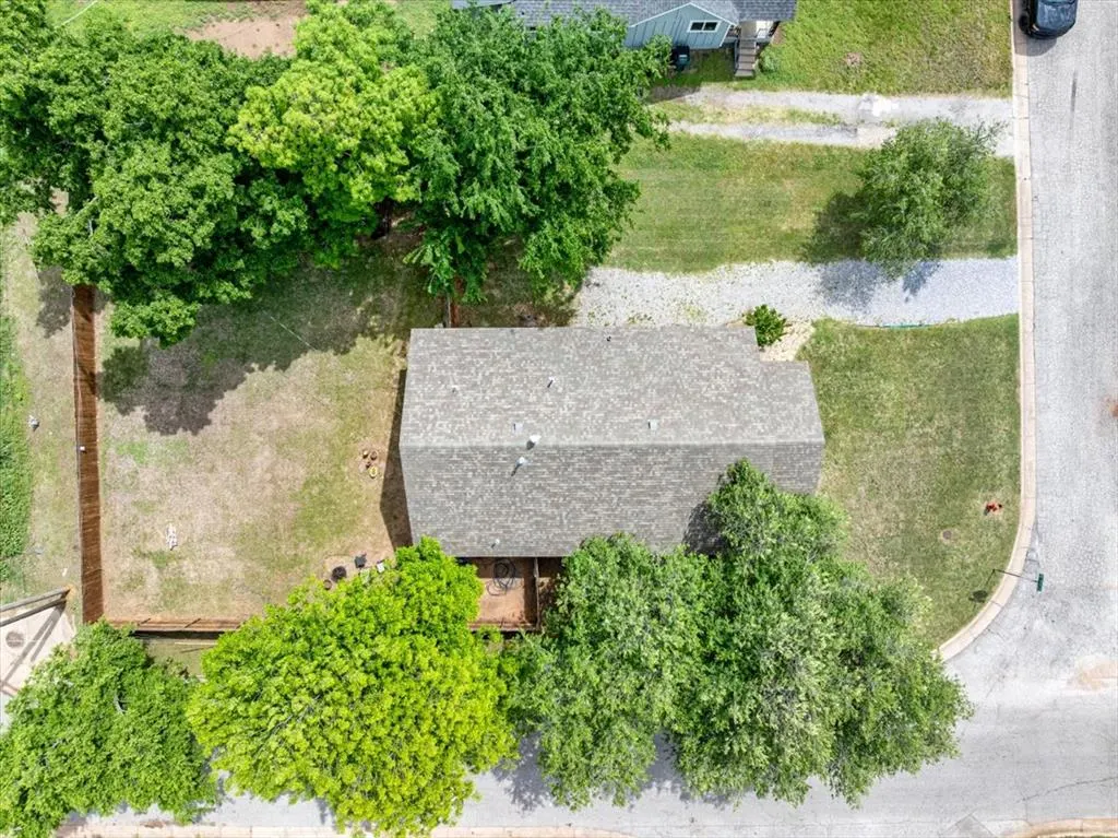Photo 16 — 2247 NW 35th Street, Oklahoma City, OK 73112