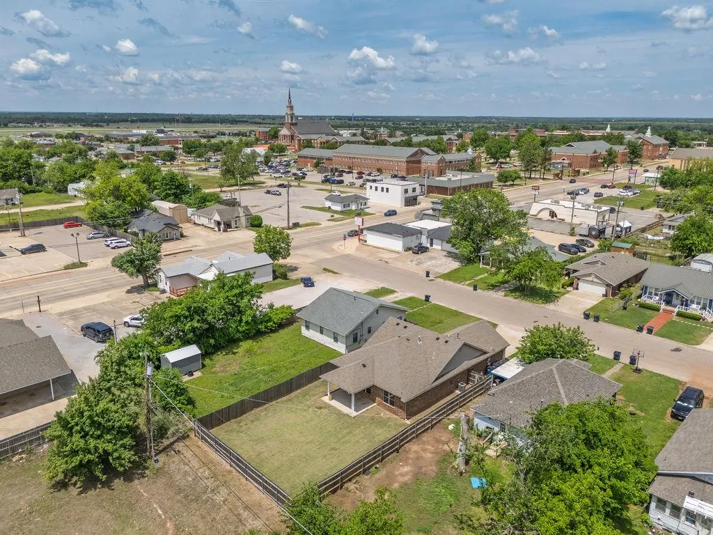 Photo 40 — 419 W Midland Street, Shawnee, OK 74804