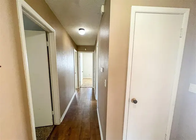 Photo 6 — 2737 Plymouth Lane, The Village, OK 73120