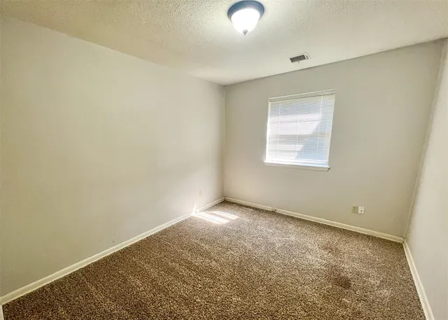 Photo 8 — 2737 Plymouth Lane, The Village, OK 73120