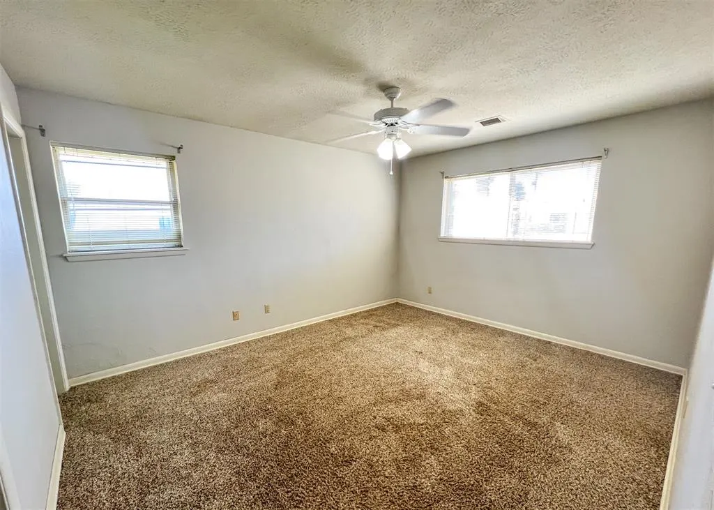 Photo 14 — 2737 Plymouth Lane, The Village, OK 73120