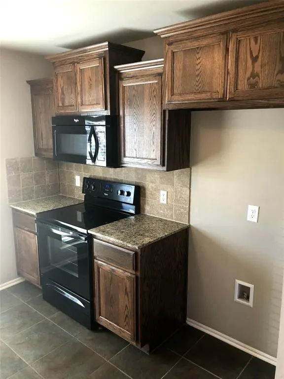 Photo 3 — 12321 Edison Drive, Oklahoma City, OK 73120