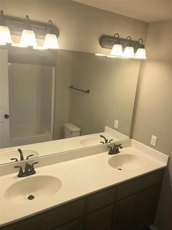 Photo 8 — 12321 Edison Drive, Oklahoma City, OK 73120