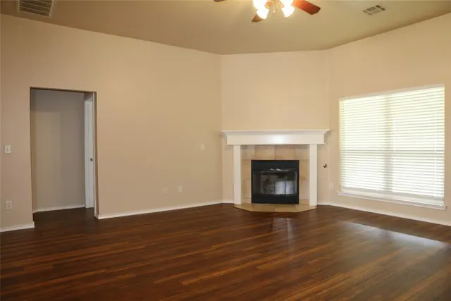 Photo 7 — 905 Renita Way, Moore, OK 73160