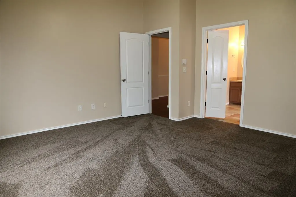 Photo 10 — 905 Renita Way, Moore, OK 73160