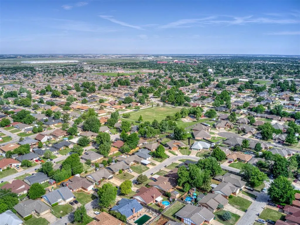 Photo 46 — 9812 S Hillcrest Drive, Oklahoma City, OK 73159