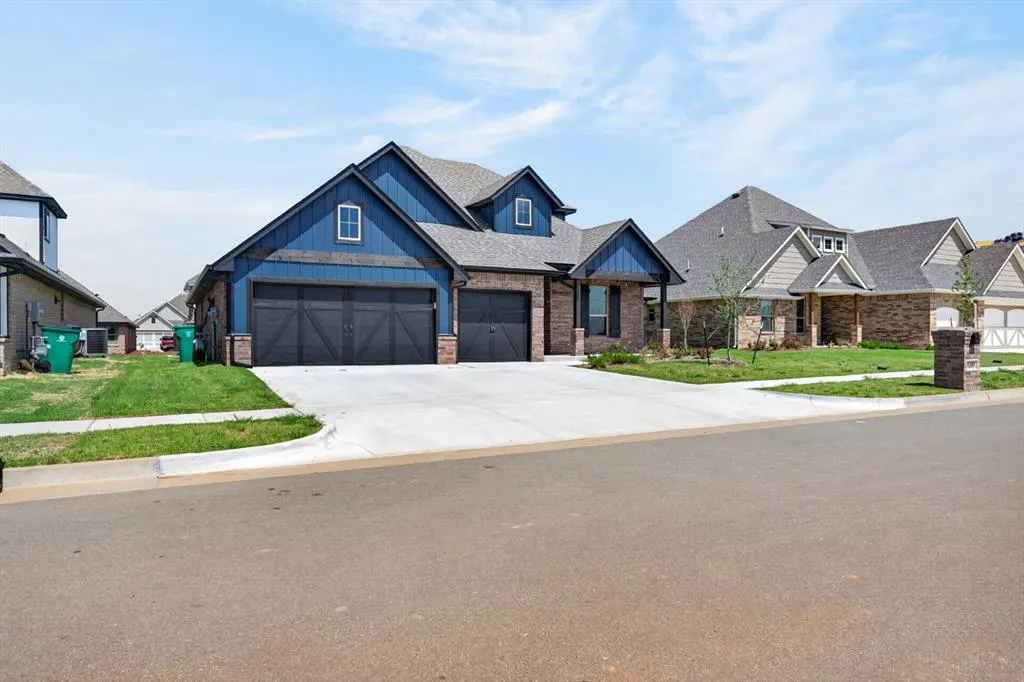 Photo 2 — 9309 NW 115th Terrace, Yukon, OK 73099