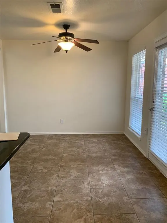 Photo 8 — 2514 Lakecrest Drive, Moore, OK 73170
