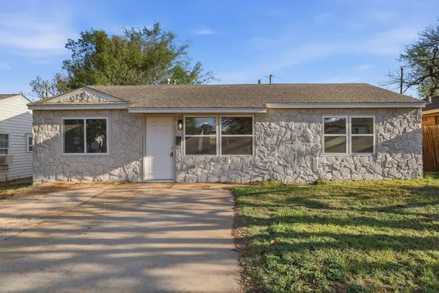 Photo 2 — 1143 SE 19th Street, Oklahoma City, OK 73129