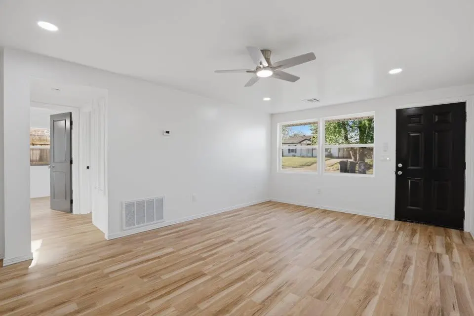 Photo 6 — 1143 SE 19th Street, Oklahoma City, OK 73129