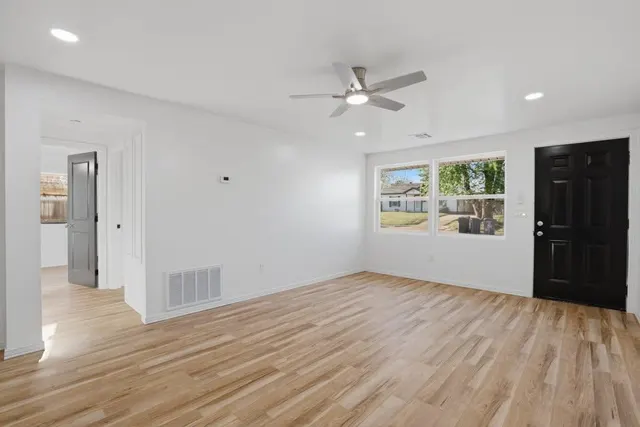 Photo 6 — 1143 SE 19th Street, Oklahoma City, OK 73129