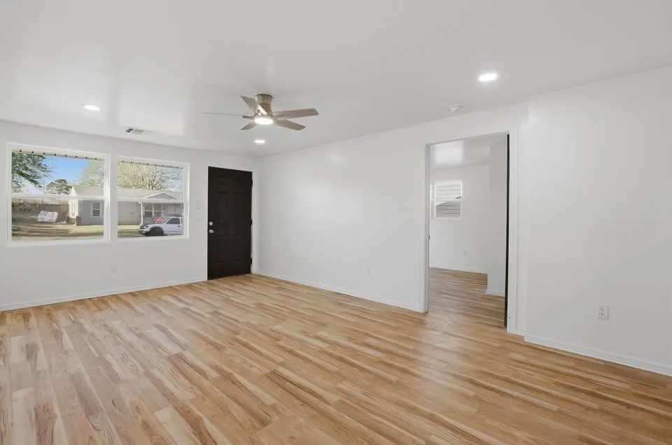 Photo 8 — 1143 SE 19th Street, Oklahoma City, OK 73129