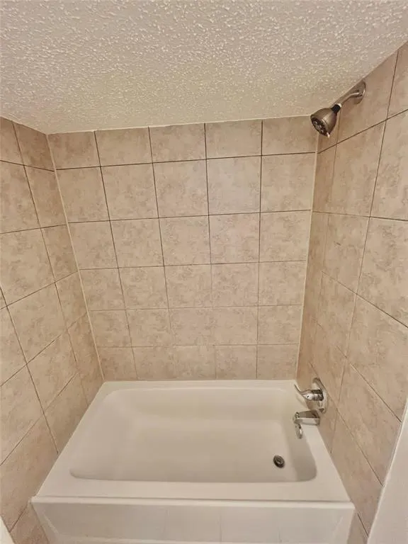 Photo 17 — 1901 Lindsey Street 26B, Norman, OK 73071