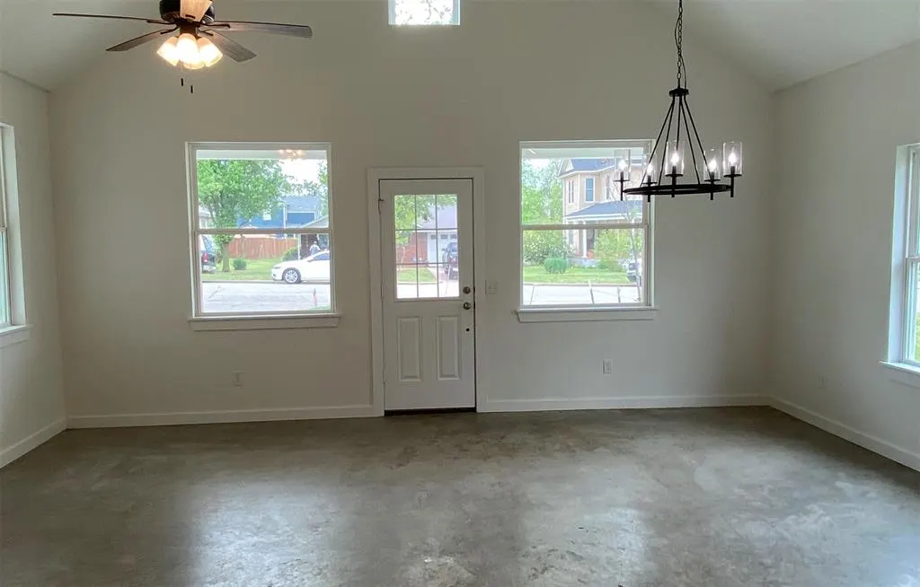 Photo 2 — Address unavailable, Guthrie, OK 73044