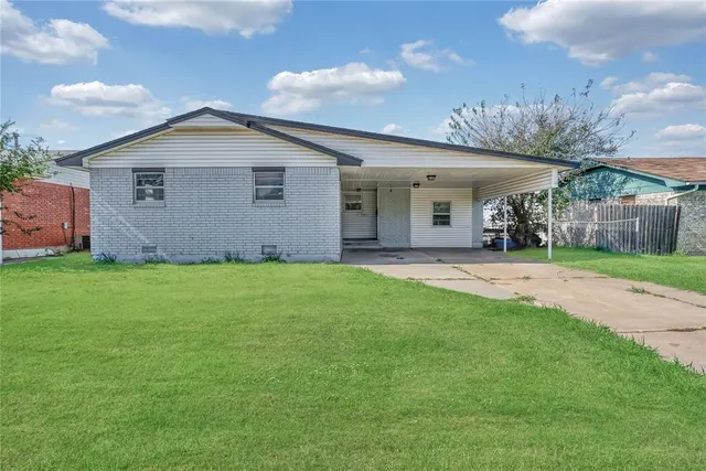Photo 2 — 1510 NW 49th Street, Lawton, OK 73505