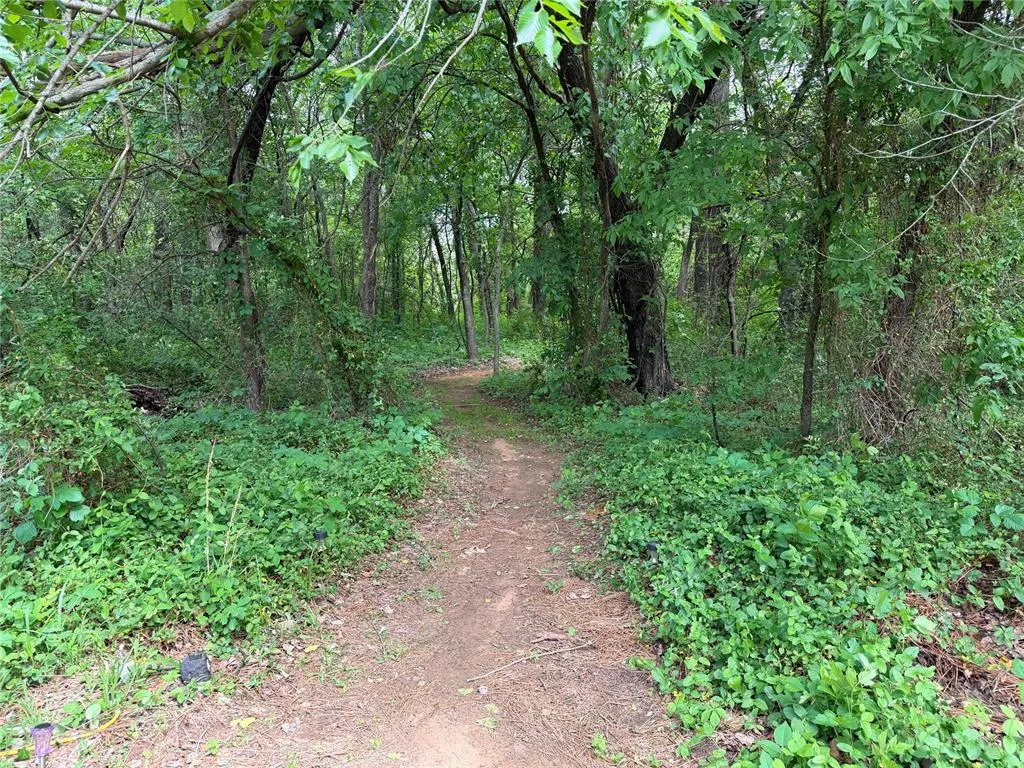 Photo 11 — 10713 220th Street, Blanchard, OK 73010