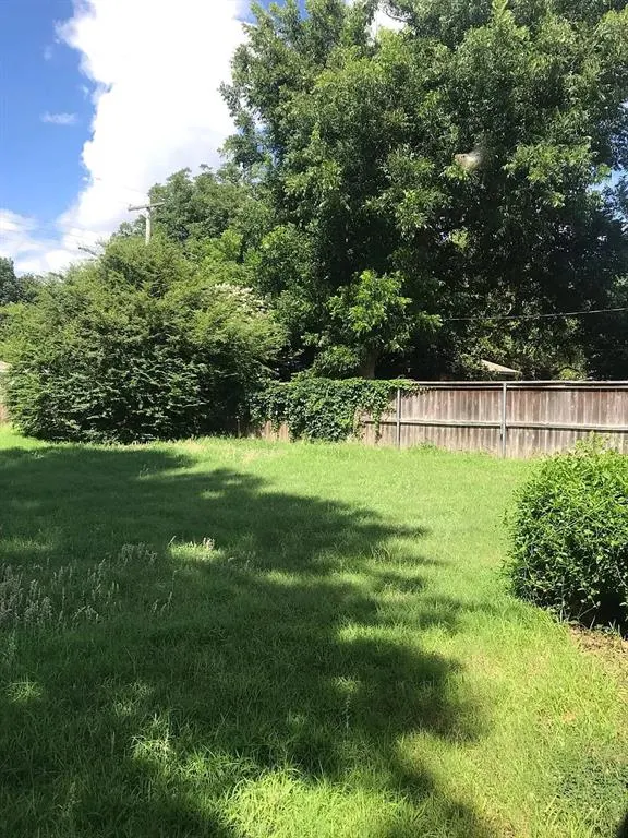 Photo 2 — 1505 Huntington Way, Norman, OK 73069