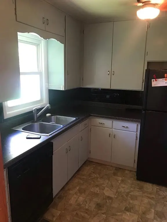 Photo 3 — 1505 Huntington Way, Norman, OK 73069