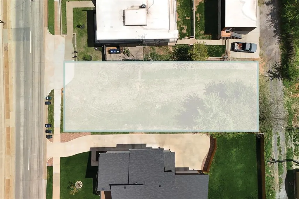 Photo 4 — 1316 NE 8th Street, Oklahoma City, OK 73117