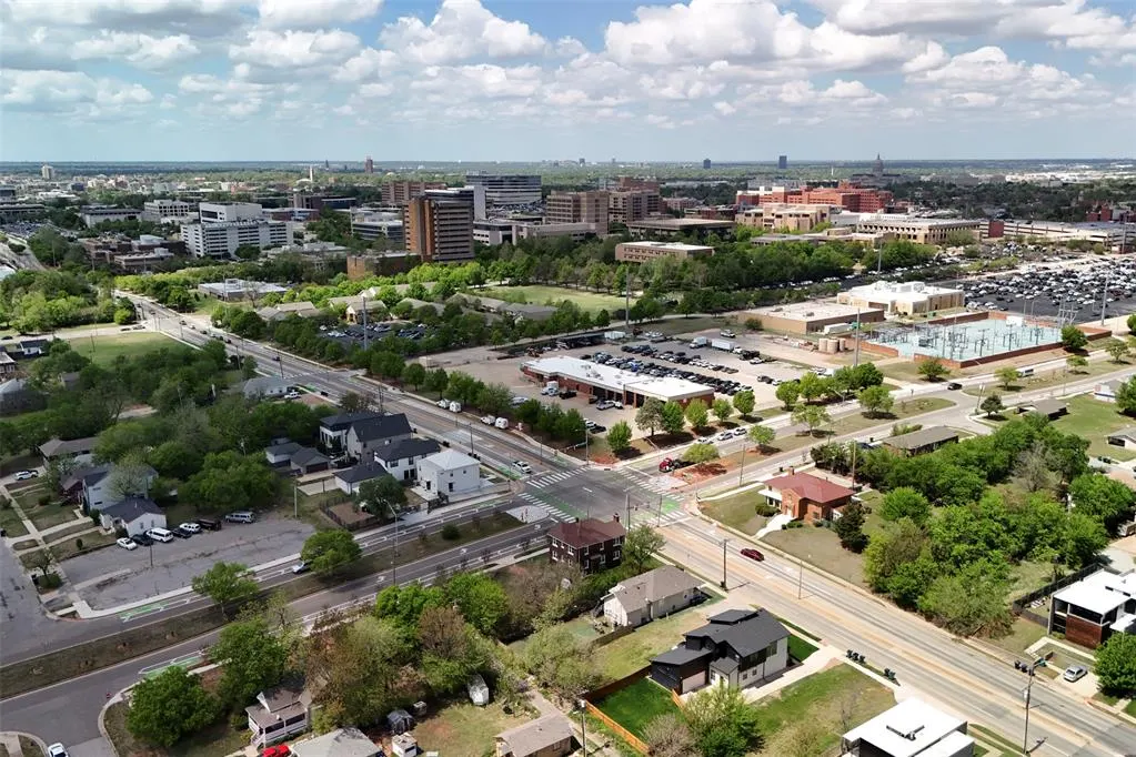 Photo 12 — 1316 NE 8th Street, Oklahoma City, OK 73117