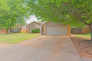 Sold home at 508 Crestview