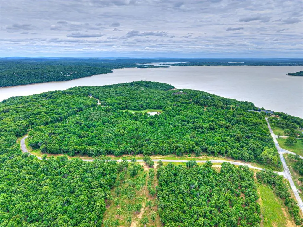 Photo 2 — 216 Patriot Pointe, Eufaula, OK 74432