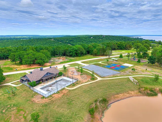 Photo 5 — 216 Patriot Pointe, Eufaula, OK 74432