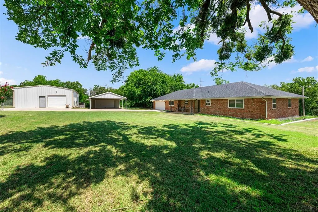 Photo 2 — 400 Longview SW Drive, Piedmont, OK 73078