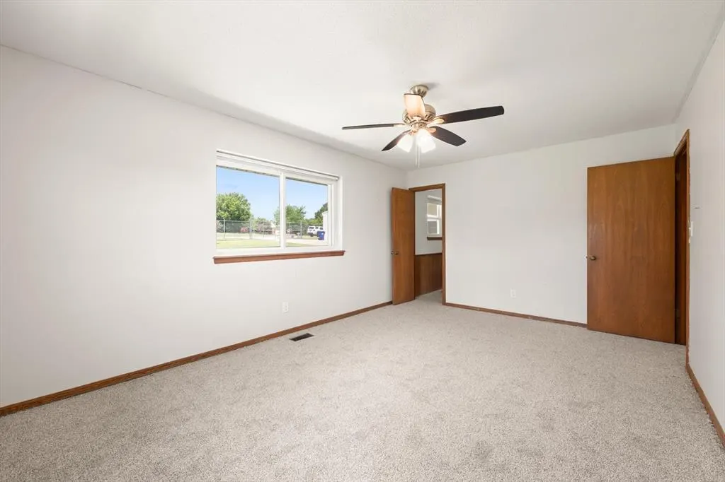 Photo 21 — 400 Longview SW Drive, Piedmont, OK 73078