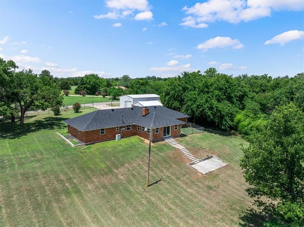 Photo 39 — 400 Longview SW Drive, Piedmont, OK 73078