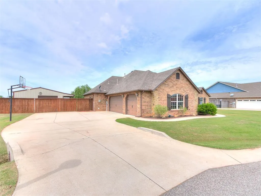 Photo 3 — 31631 Boomer Avenue, Norman, OK 73072
