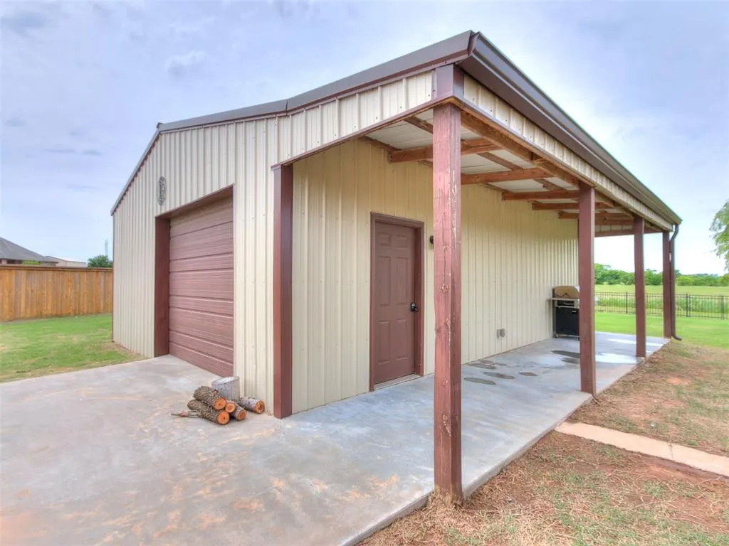 Photo 9 — 31631 Boomer Avenue, Norman, OK 73072