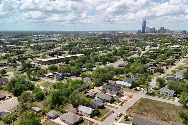 Photo 4 — 1507 NE 8th Street, Oklahoma City, OK 73117