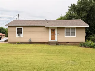 Sold home at 903 E Seminole Street