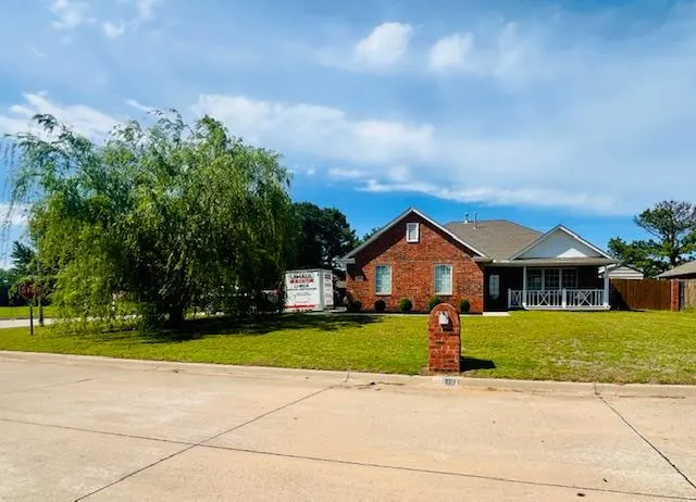 Front exterior — 1101 Reynolds Avenue, Perkins, OK 74059