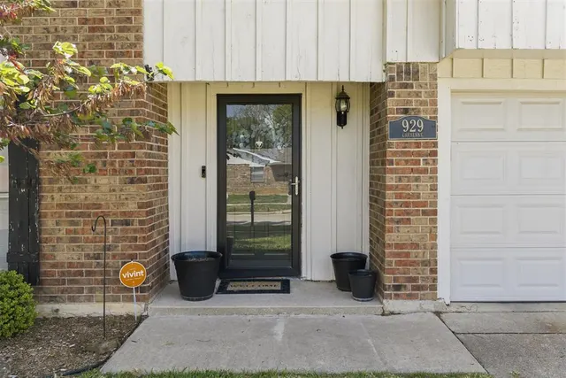 Photo 2 — 929 NW Cheyenne Street, Ardmore, OK 73401