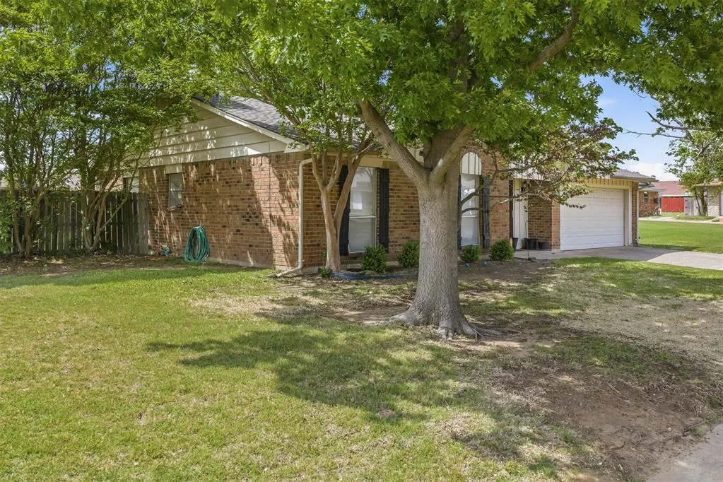 Photo 24 — 929 NW Cheyenne Street, Ardmore, OK 73401