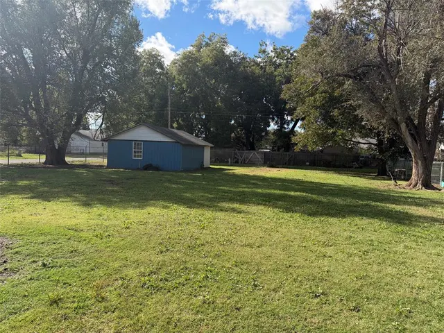 Photo 3 — 2502 N Adams Street, Enid, OK 73701