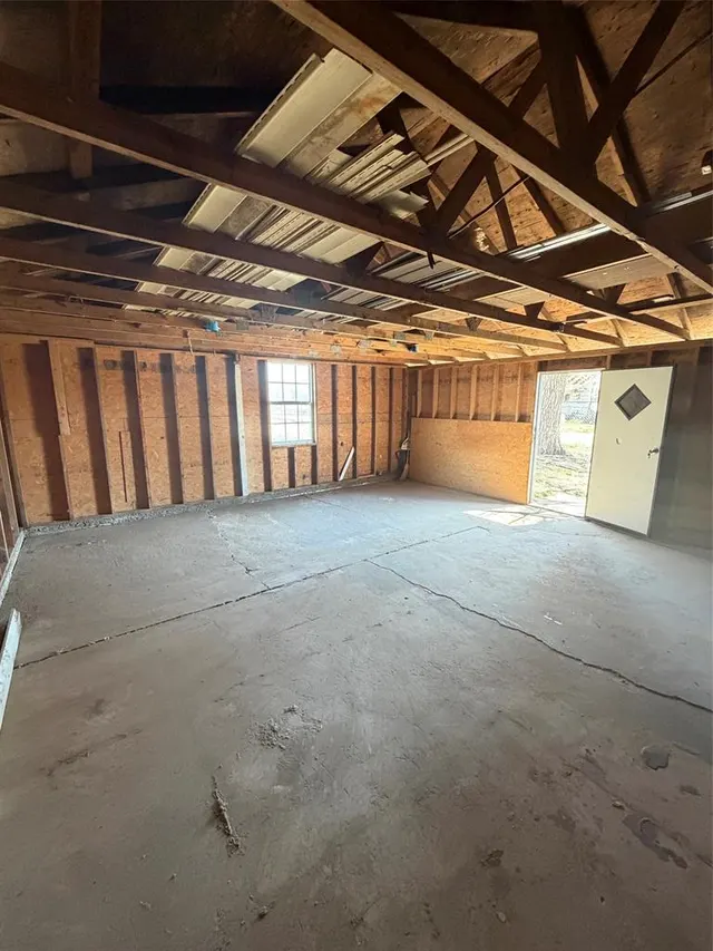 Photo 6 — 2502 N Adams Street, Enid, OK 73701